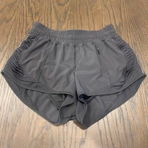 Lululemon shorts size 6